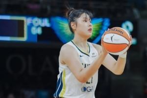 关注杨瀚森，也别忘了隔壁的李月汝